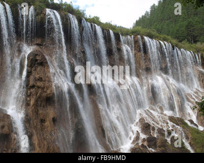 Nuorilang cade in Jiuzhaigou, Cina Foto Stock