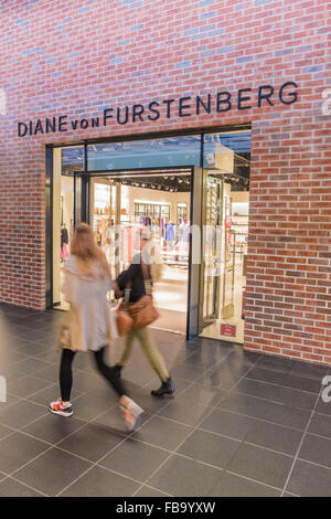 Diane von Furstenberg store, città di uscita, metzingen, BADEN-WUERTTEMBERG, Germania Foto Stock