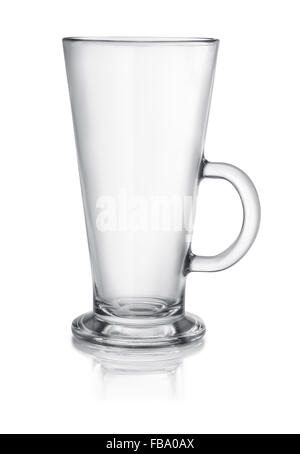 Svuotare il latte vetro isolato su bianco Foto Stock