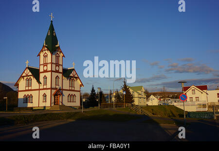 Città chiesa in legno di Husavik, Islanda Foto Stock