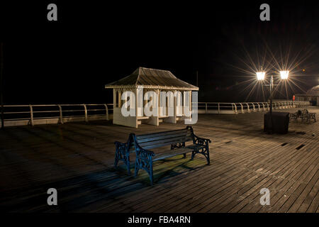 Night Shot del Cromer Pier, Norfolk, Regno Unito Foto Stock