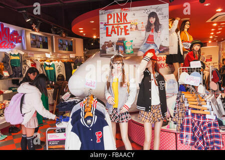 Giappone, Honshu, Tokyo Harajuku, Takeshita-dori Shopping Street Foto Stock