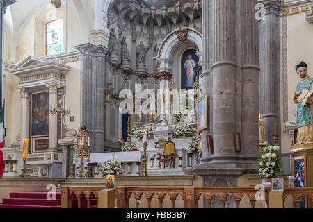 Il Templo del Espiritu Santo, fondata dai gesuiti, è un edificio del XVIII secolo la chiesa Cattolico Romana nella storica città di Puebla Messico. Foto Stock