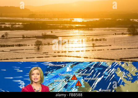 Una immagine composita della tempesta Desmond previsioni meteo e dei suoi impatti, qui inondazioni nel Lyth Valley, annegamento di molte aziende agricole a Foto Stock