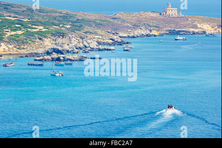 Isola di Capraia e il faro Isole Tremiti Puglia Puglia Italia Europa Foto Stock