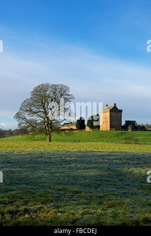 Torre Kirkandrews, casa fortificata a Kirkandrews-su-Esk, Cumbria, England Regno Unito Foto Stock