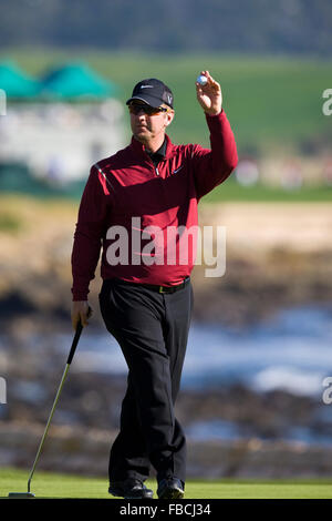 Febbraio 14, 2010; Pebble Beach, CA, Stati Uniti d'America; David Duval dopo la finitura della diciottesima buca durante il round finale dell'AT&T Foto Stock