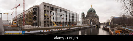 Berlino - 14 gennaio: la ricostruzione della Città di Berlino Palace o "Berliner Stadtschloss' nel distretto Mitte di Berlino su on gennaio 14, 2016 Foto Stock