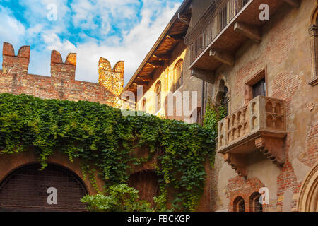 Romeo e Giulietta balcone a Verona, Italia Foto Stock