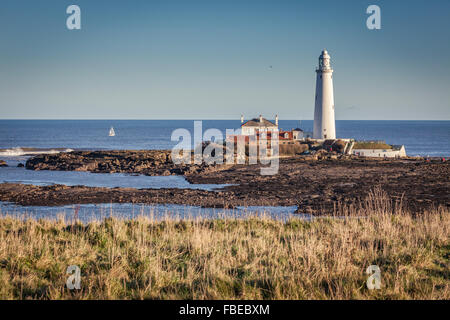 St Mary's Faro. Whitley Bay, Tyne and Wear, Inghilterra. Regno Unito GB Europa Foto Stock