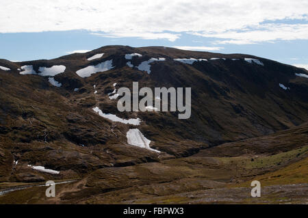 In Norvegia presso l'isola Mageroya, in corrispondenza di una delle scogliere del nord il Capo Nord si trova a. Il cape include un 307 metri di alta cl Foto Stock