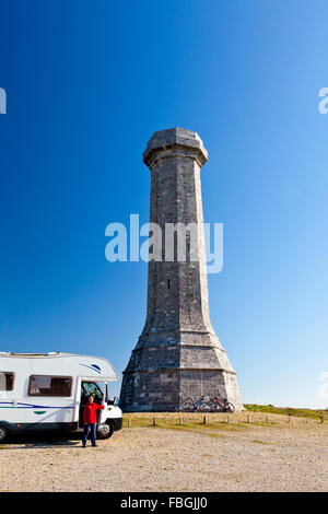 1844 torre sul black Down, Dorset in memoria del vice ammiraglio sir Thomas Masterman Hardy di HMS Victory alla Battaglia di Trafalgar Foto Stock