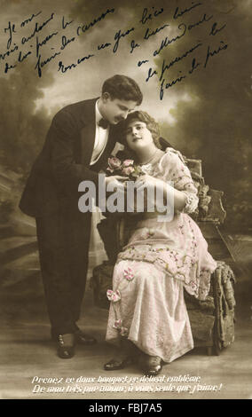 Cartolina, storico, giovane, giovani, felice, in amore, rose, Foto Stock