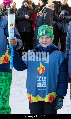 Oslo, 17-01-2016 Il Principe Sverre Magnus XXV anniversario dell'ascesa al trono norvegese delle Loro Maestà il Re Harald e la regina Sonja la Famiglia Reale assiste gli eventi presso la Piazza del Palazzo (Slottsplassen) RPE/Albert Nieboer/Paesi Bassi - nessun filo SERVICE - Foto Stock