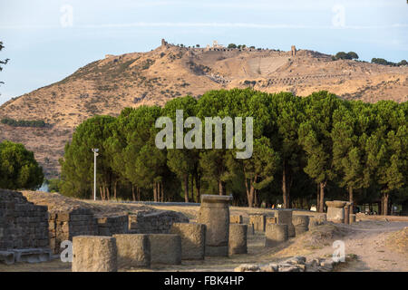 Vista del Teatro dell'Acropoli dal Santuario di Asclepion, Pergamon, Foto Stock