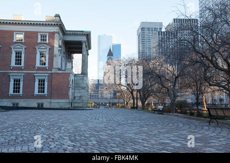 TORONTO - Dicembre 24, 2015: Osgoode Hall è un edificio storico nel centro cittadino di Toronto e costruita tra il 1829 e il 1832 in la Foto Stock