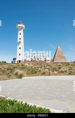 Faro e piramide sul Donkin Riserva, Port Elizabeth Nelson Mandela Bay comune, Eastern Cape Province, Sud Africa Foto Stock