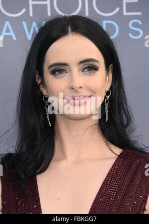 Santa Monica, California, Stati Uniti d'America. Xvii gen, 2016. Krysten Ritter arriva per il 2016 Critics' Choice Awards a Barker appendiabiti. Credito: Lisa O'Connor/ZUMA filo/Alamy Live News Foto Stock