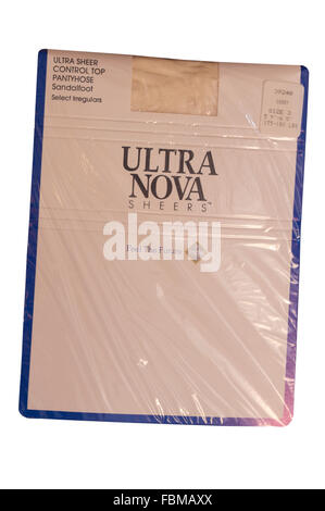 1 pacchetto di collant nylon WomensUltra Nova Sheers calze di marca Foto Stock