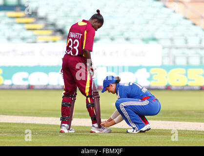 CHESTER LE STREET, Inghilterra 08-sett-2012. Durante il 1° Nat West t20 partita di cricket tra Inghilterra donne squadra e West Indies donne e ha suonato presso Emirato Riverside Cricket Ground, Durham. Foto Stock