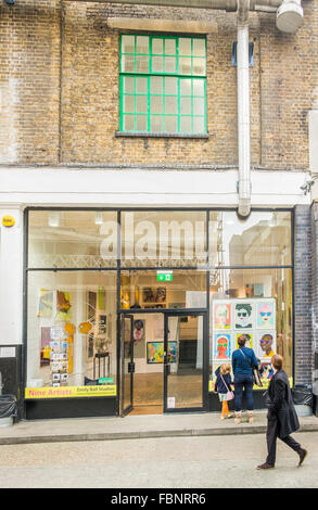 Galleria d'arte nel vecchio truman brewery, east end di Londra, Inghilterra Foto Stock