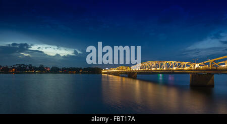 Truong Tien Bridge Hue, Vietnam Foto Stock