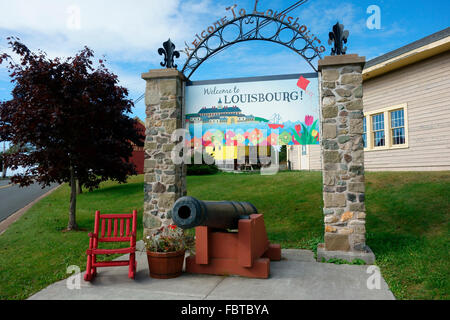 Un segno di benvenuto a Louisbourg , Cape Breton, Nova Scotia, Canada Foto Stock