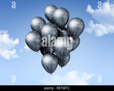 Palloncini di elio blu e argento con aria nell'evento festivo. Simboli di  celebrazione e sfondi Foto stock - Alamy