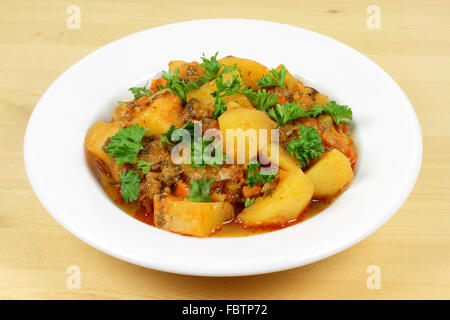 Vegetariano stufato di patate. Foto Stock
