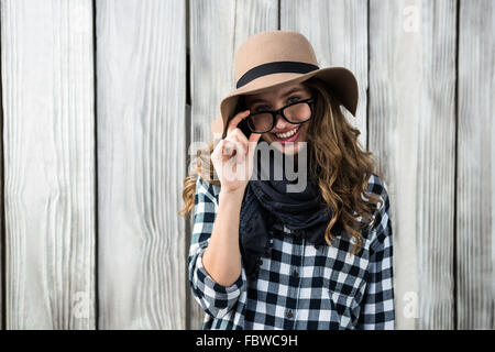 Ragazza che indossa un cappello Foto Stock