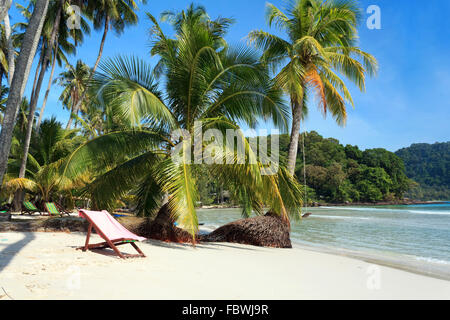 Sulla spiaggia di Koh Kood island, Thailandia Foto Stock