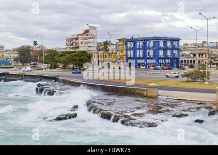 Il Malecon in Vedado (Avana) Foto Stock