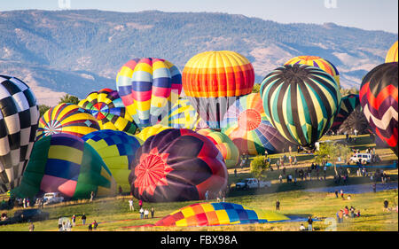 I palloni ad aria calda per preparare Lift-Off Foto Stock