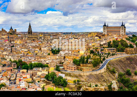 Toledo, Spagna città vecchia skyline della citta'. Foto Stock