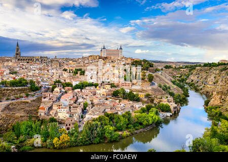 Toledo, Spagna città vecchia skyline della citta'. Foto Stock