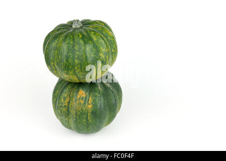 Due acorn squash, zucca raccolta dal Messico a isolare lo sfondo bianco Foto Stock