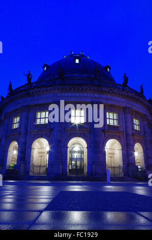 Bode Museum di Berlino di notte Foto Stock