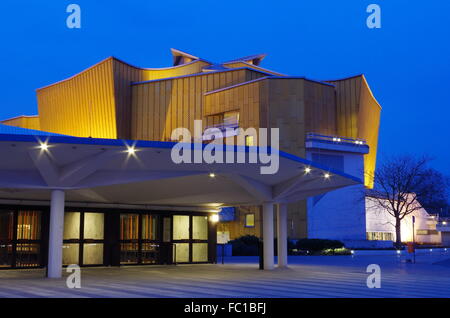 La Filarmonica di Berlino con il blu il nostro Foto Stock