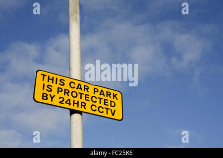 Parcheggio segno TVCC Foto Stock