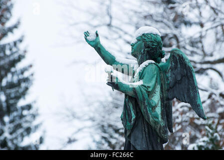 Il cimitero di Dorotheenstadt Berlino, Angelo tomba di Daniel Rauch, Germania Foto Stock