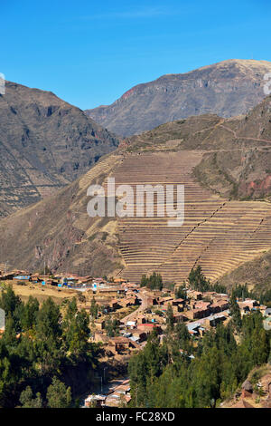 Terrazze Incas, Valle Sacra, Valle Sagrado, Pisac o Pisaq, Provincia di Cusco, Perù Foto Stock