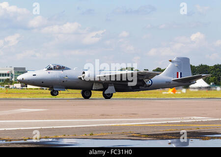 English Electric Canberra PR9, Farnborough International Airshow di Farnborough, Aeroporto, Rushmoor, Hampshire, Inghilterra Foto Stock