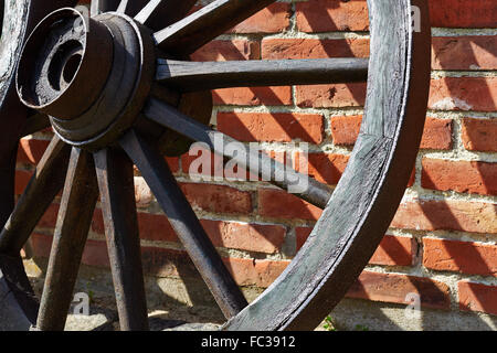 Vecchio di legno appoggiate Foto Stock
