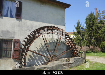 Vecchio mulino rocca sforzesca Foto Stock