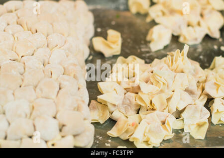 Ammiccando o wantan gnocchi Cinesi Foto Stock