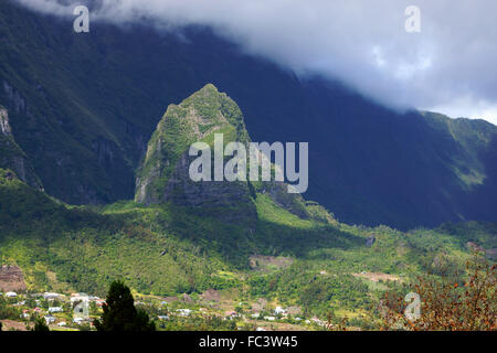 Città di Bras Sec in Cirque de Cilaos, isola della Réunion, Francia Foto Stock