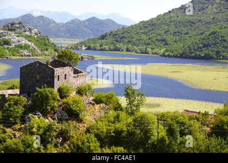 Karuc villaggio sul Lago di Scutari Foto Stock