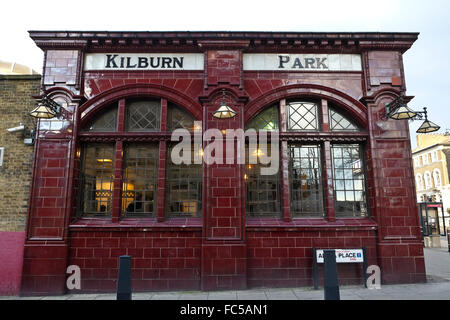 La stazione metropolitana di Kilburn Foto Stock