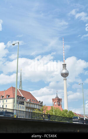 Vista della torre della televisione di Berlino Foto Stock