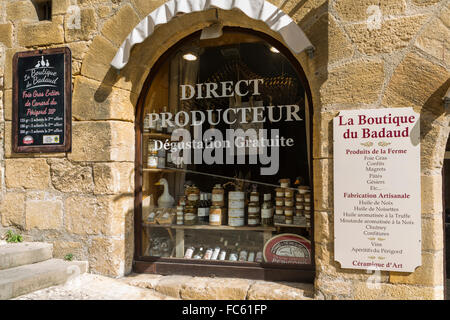 Il Foie gras vetrina con segni, Sarlat-la-Caneda, Dordogne, Francia Foto Stock